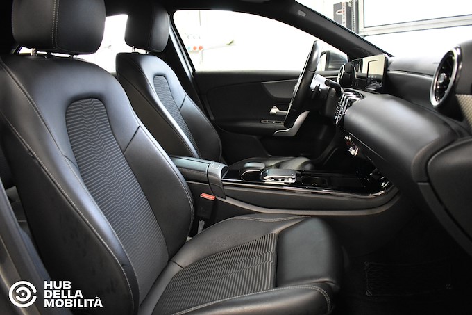 MERCEDES-BENZ A 180 d Automatic Sport